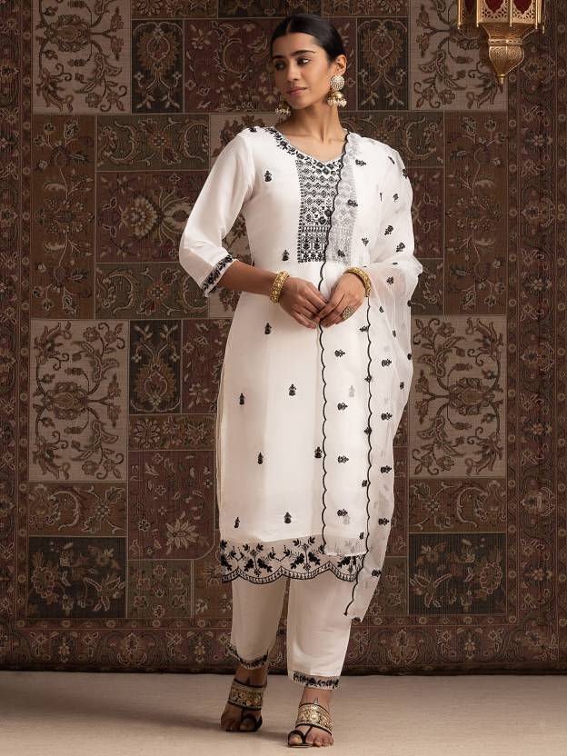 Women Silk Blend Kurta Trouser Dupatta Set