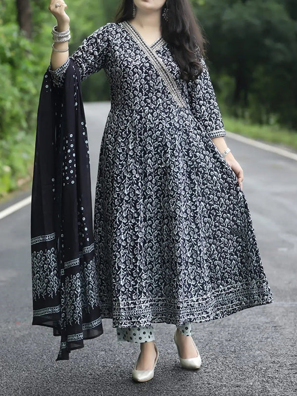 Black Cotton Naira Printed Kurti With Pant & Dupatta