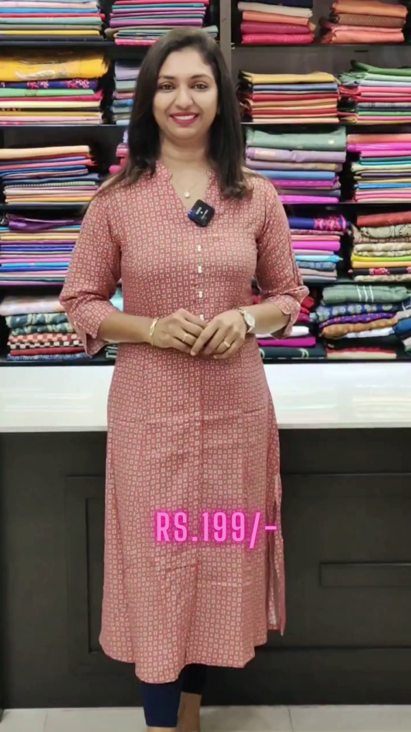 Kurta With Floral Motifs